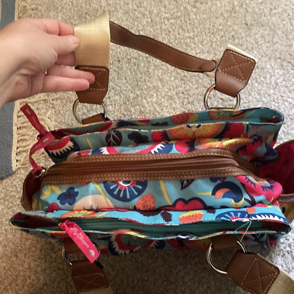Lily Bloom Handbag- Excellent Condition! - Picture 4 of 10